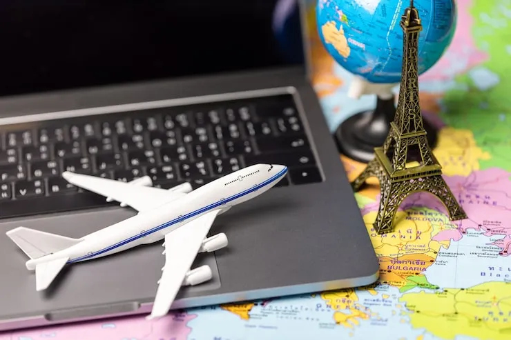 Why Smart Travelers Avoid Travel Agencies